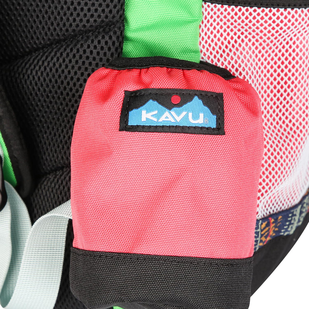 KAVU disc golf bag cinch straps secure gear during transport