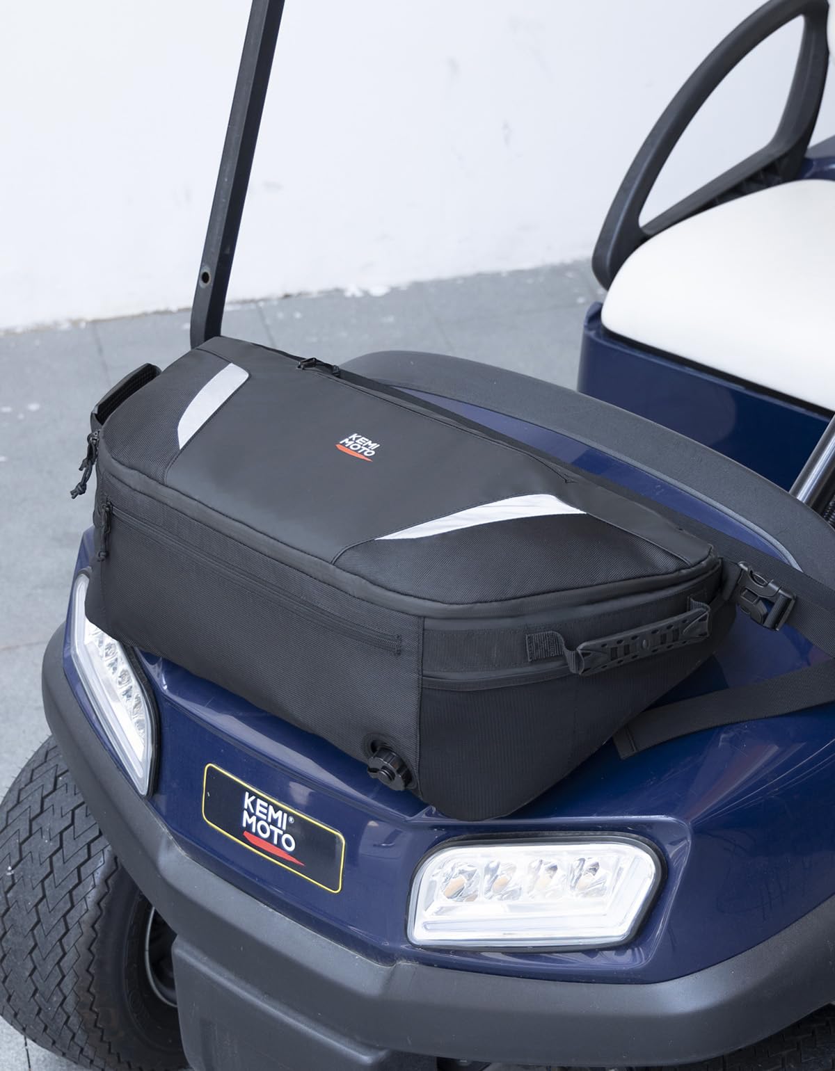 KEMIMOTO universal-fit with padded handle provides easy installation on most carts.
