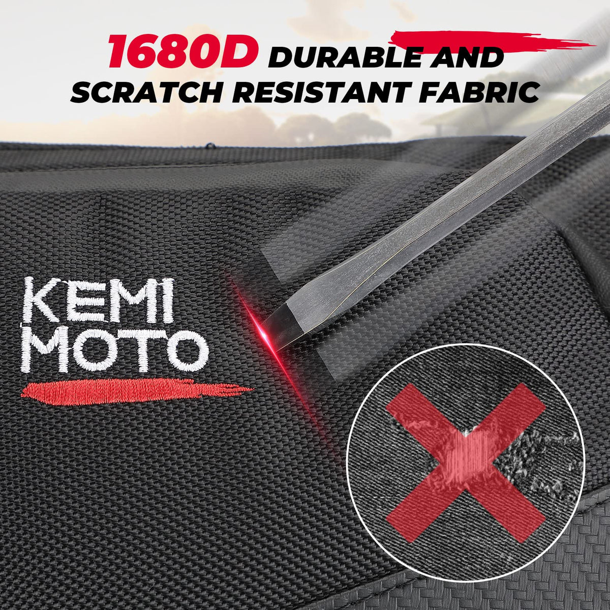 KEMIMOTO padded foam interior cushions valuables during golf rounds.