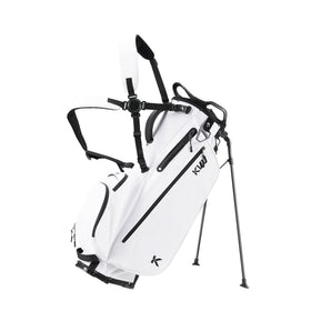 KVV anti-slip legs stabilize the bag on varied terrain.