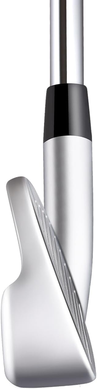 LAZRUS GOLF LAZ2 GRIP CLOSEUP: premium feel and confident handling.