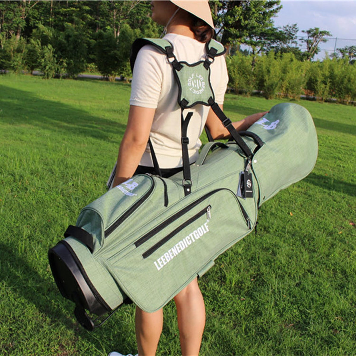 LEE BENEDICT GOLF stand bag with ultra-stable base and quick stand deployment