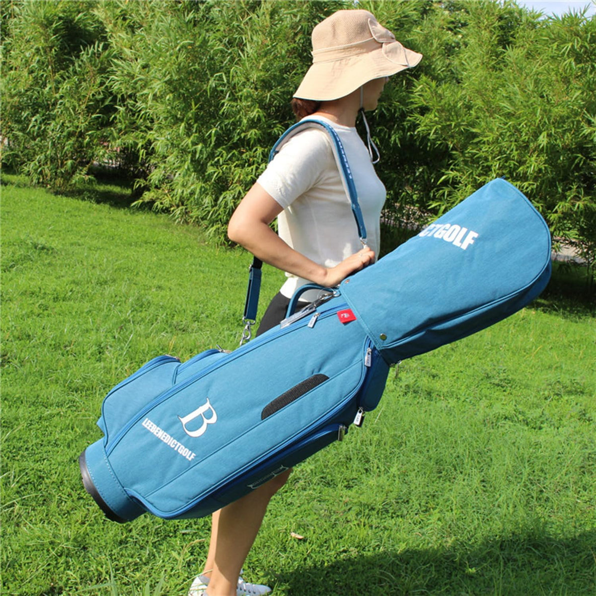 LEE BENEDICT GOLF L&B bag handles and straps for easy carrying.