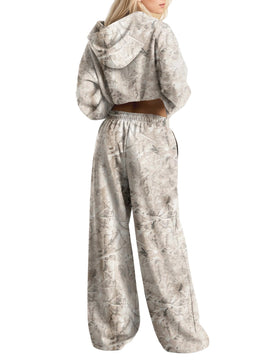 Lenader camouflage lounge set flatlay, ideal for home or travel
