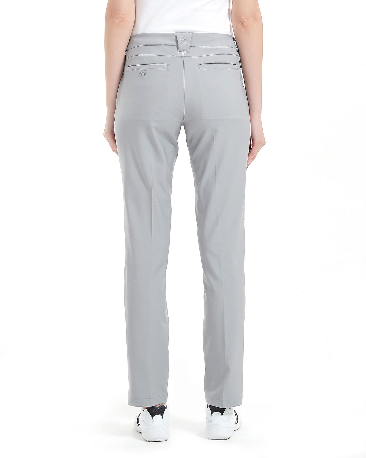 Lesmart five-pocket design provides secure storage for tees and small items.