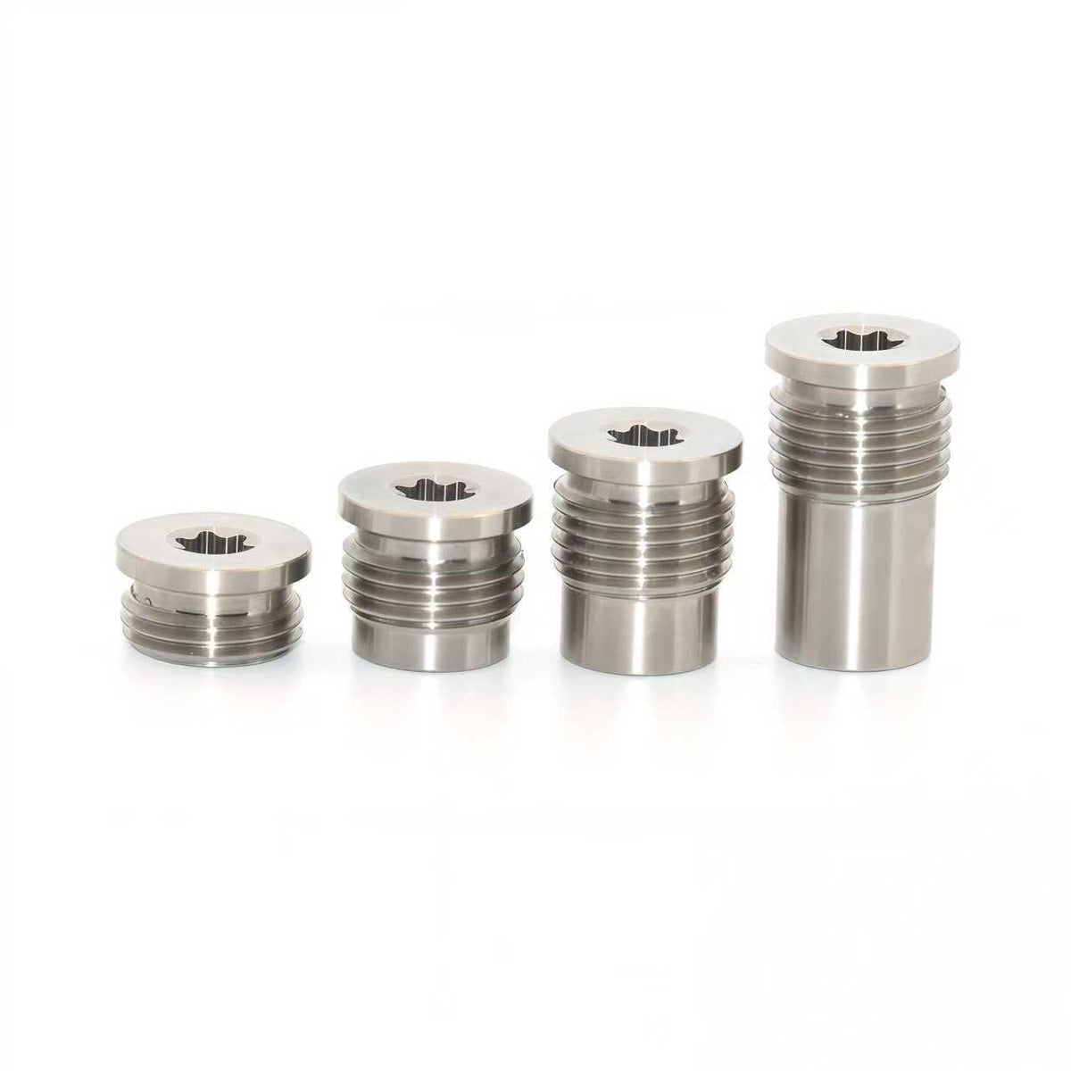 LFLanDong LAB Mezz weight screw set helps tune grip and feel.