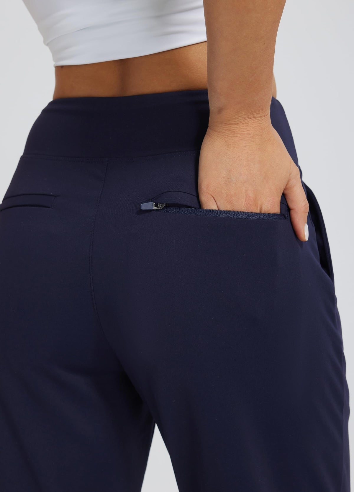 Libin travel pants 29-inch length pairs with sneakers or sandals.