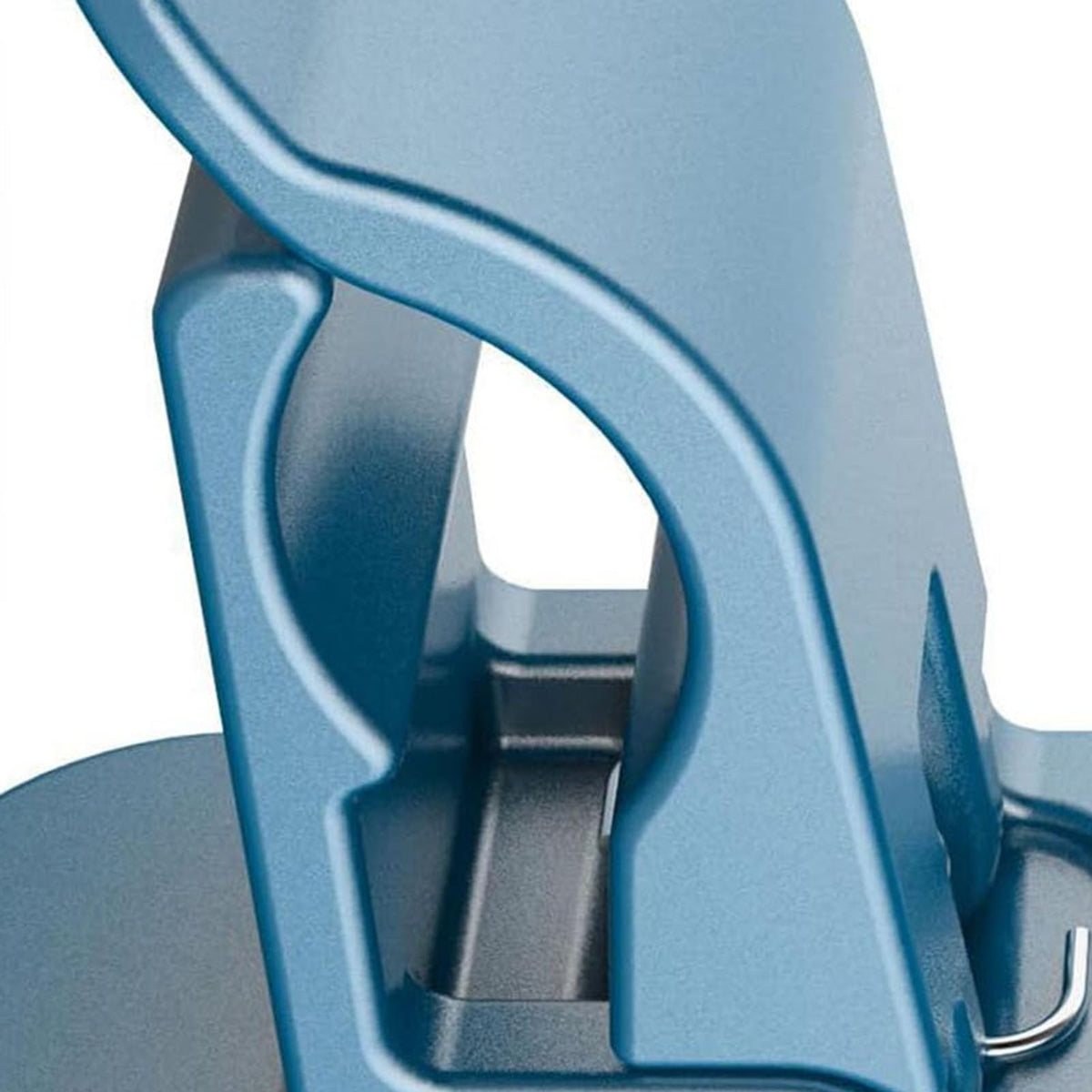 LICAEVEY compact bright finish helps locate the clip