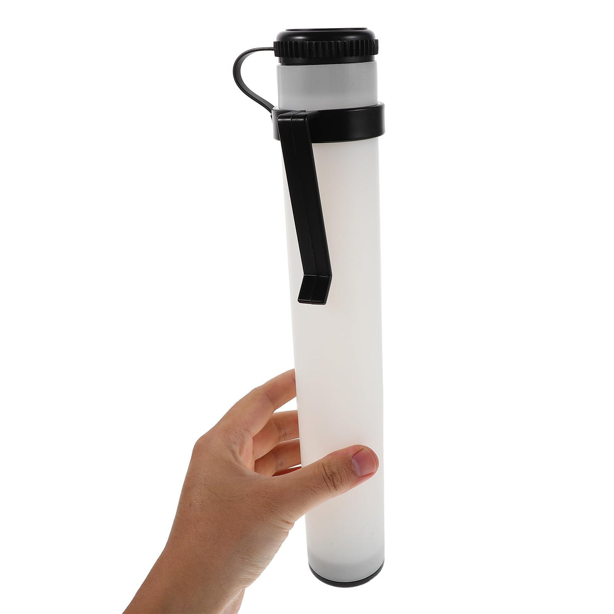 LIOOBO sand bottle compact design fits neatly in a golf cart pocket.