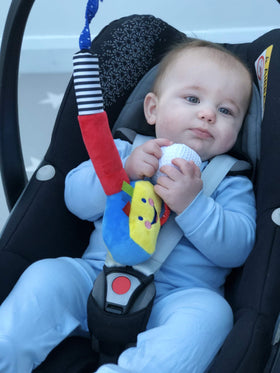 Little Sport Star newborn golf club delivers crunchy sounds for interactive discovery.
