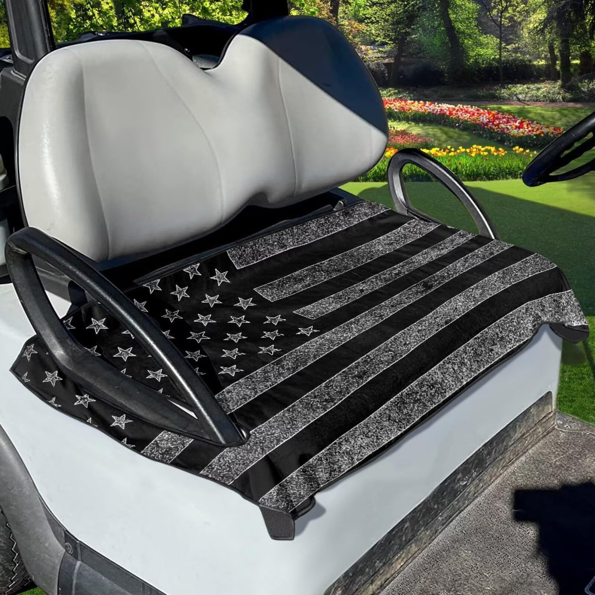 Liuqpwys quilted polyester close-up shows soft, durable comfort