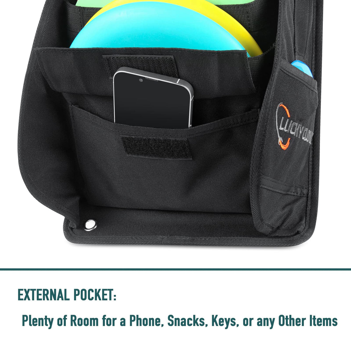 LUCKY CLOVER putter-pouch-scorecard-pocket keeps scorecards and clips handy.