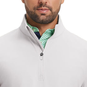 M MAELREG four-way stretch fabric detail enabling full range of motion.