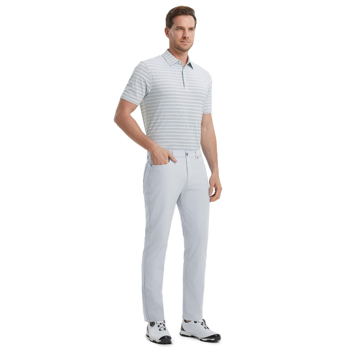 M MAELREG men's golf pants back pockets detail highlighting secure storage for essentials.