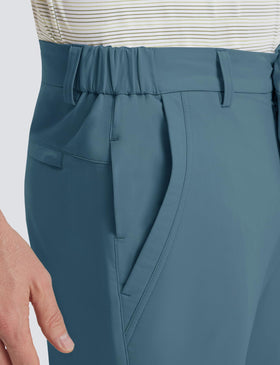 M MAELREG five-pocket design keeps essentials secure during rounds.