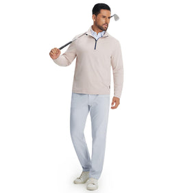 M MAELREG men's golf pants stretch fabric closeup showing freedom of movement.