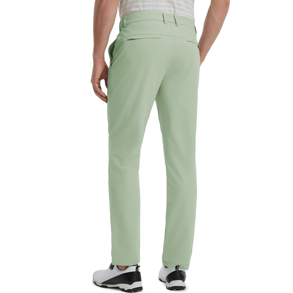 M MAELREG men's golf pants — UPF30+ breathable fabric protects and cools on sunny rounds.