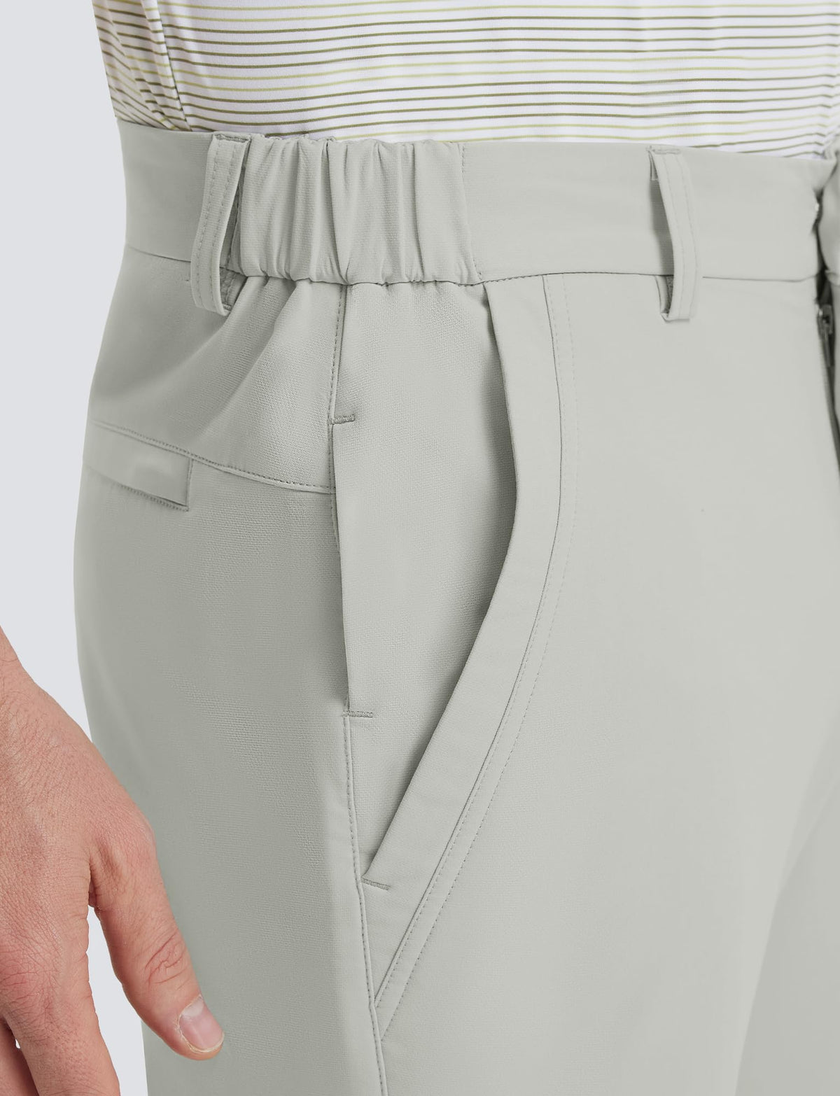 Maelreg golf pants 5-pocket design for secure storage during play.