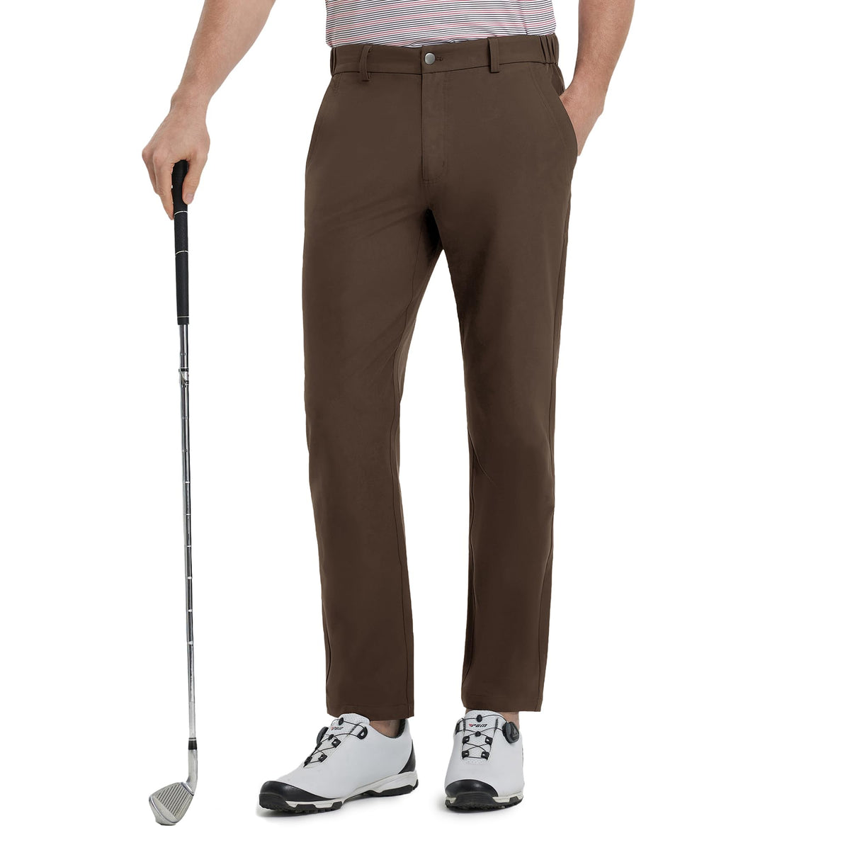 M MAELREG golf pants stretch fabric enhances mobility during swings.