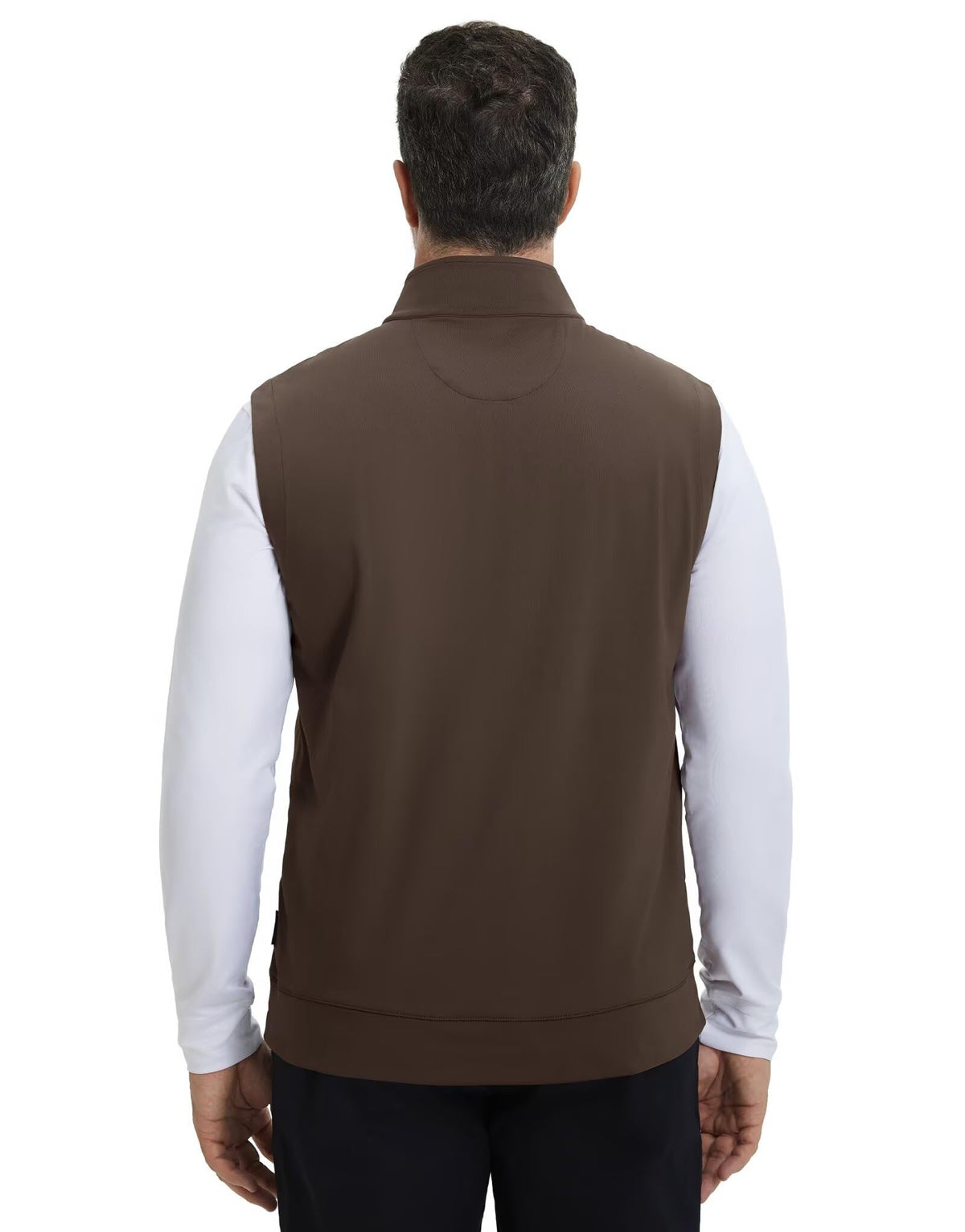 M MAELREG golf vest featuring four-way stretch fabric for full mobility.