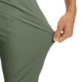 M MAELREG four-pocket design close-up demonstrates convenient storage