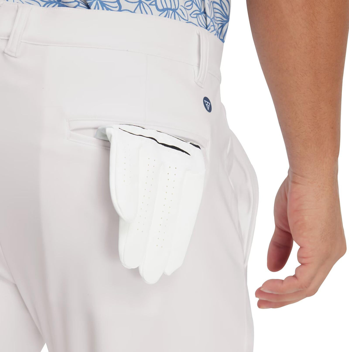 M MAELREG oyster gray golf pants worn on a cool round.