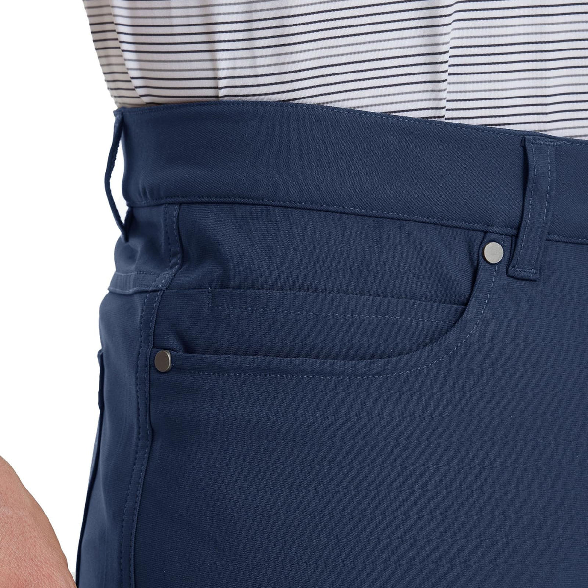 Inseam options 30/32/34 shown for a tailored fit.