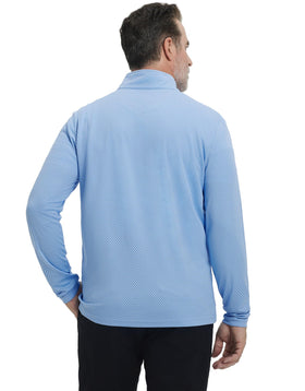 M MAELREG quarter-zip style supports easy layering for outdoor activities.