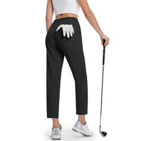 M MAELREG side zip pockets support easy storage during golf or travel