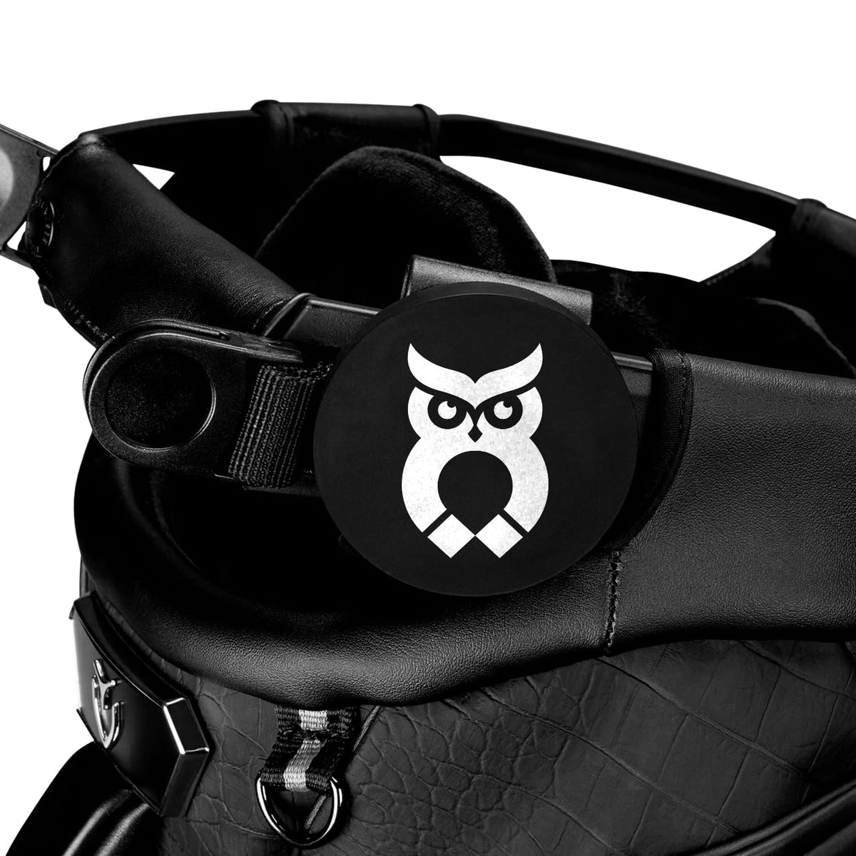 MagnetOwl cell phone holder for golf analyzer records swings hands-free.