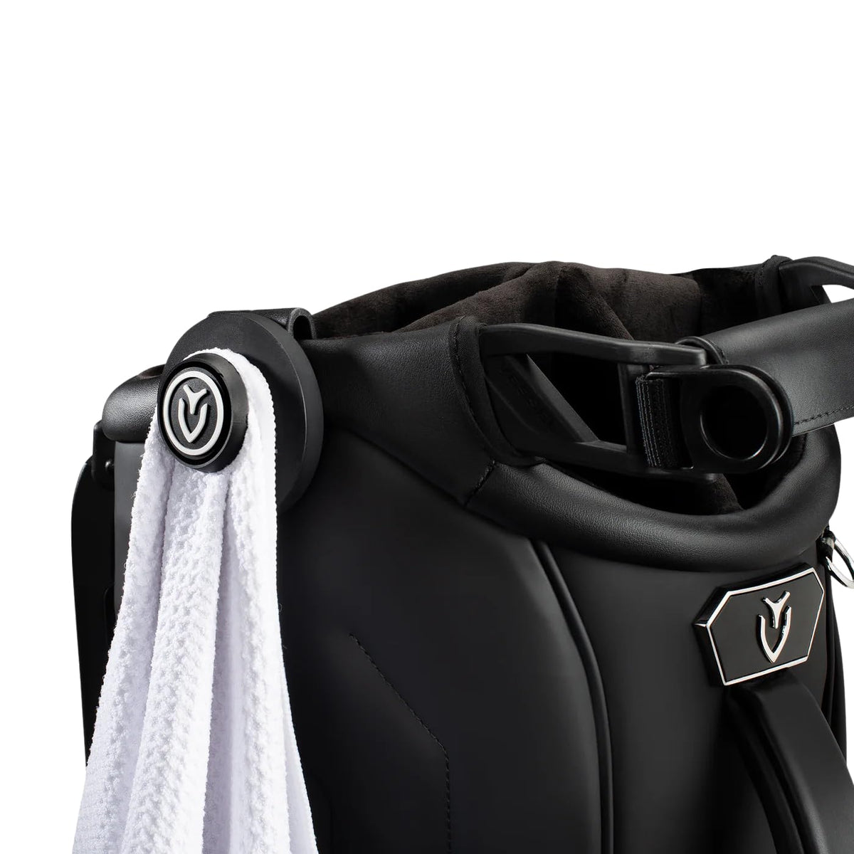 MagnetOwl clip-on design provides portable setup for any golf bag.