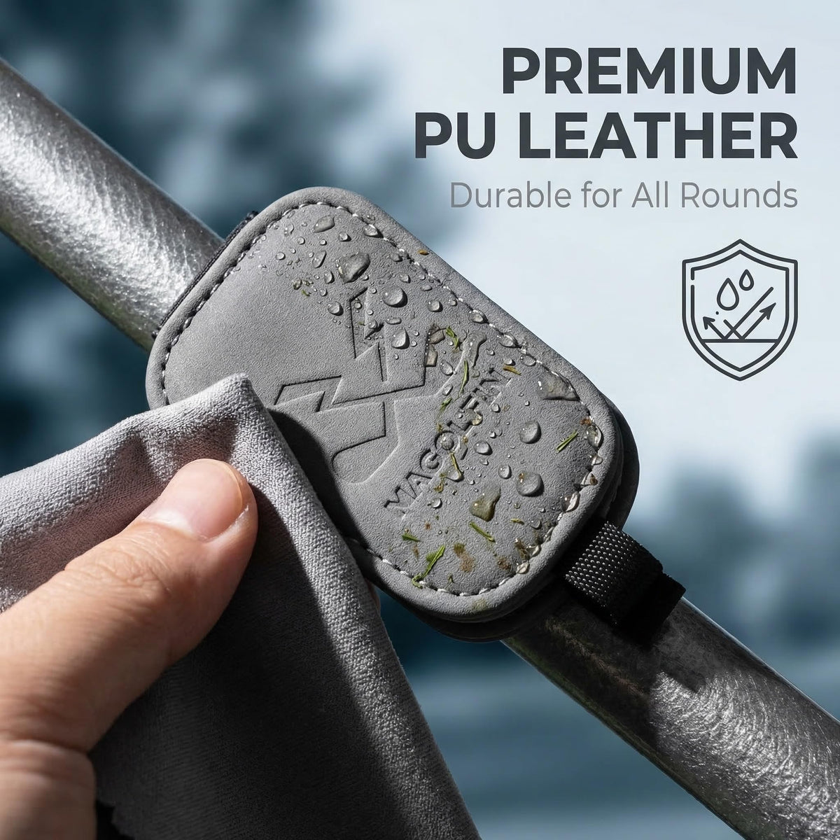 MAGOLFIN multi-function caddy clip keeps hats, towels, and gloves within reach.
