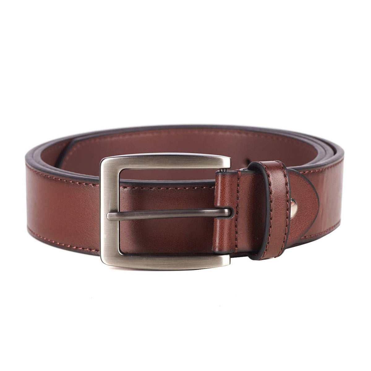 MARACOCO belt buckle detail with polished alloy for a refined look
