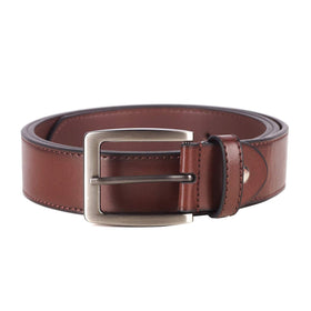MARACOCO belt buckle detail with polished alloy for a refined look