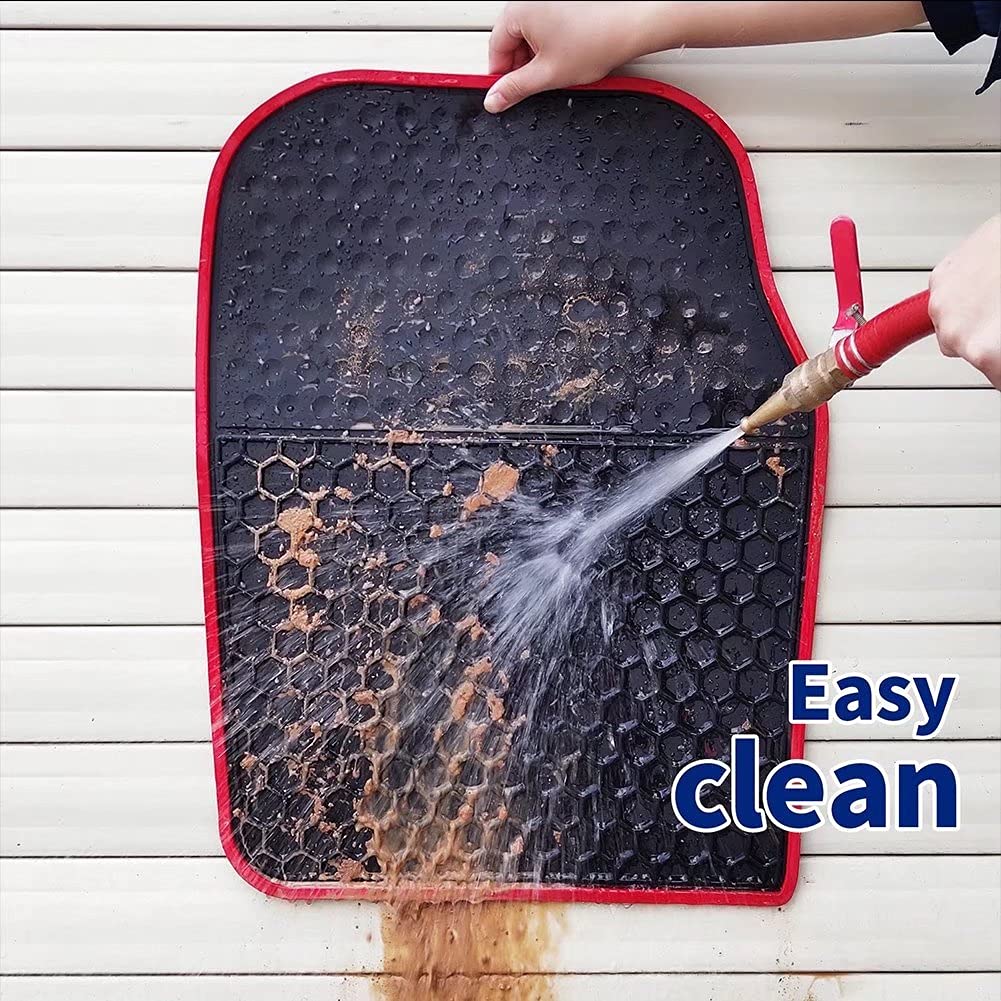 Matericuo anti-slip mat helps keep items stable during rides.