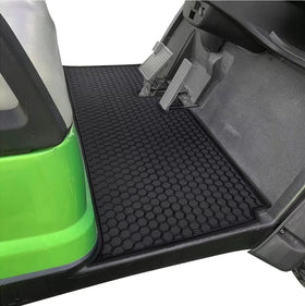 Matericuo Yamaha Drive floor mat with hex pattern for enhanced grip and protection