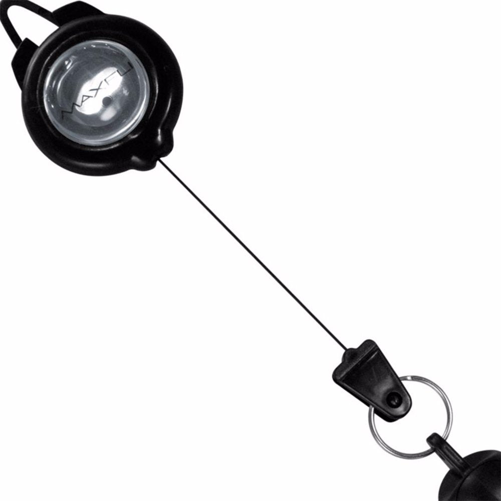 Maxfli Groover keeps tools handy with retractable clip for quick cleanups between shots