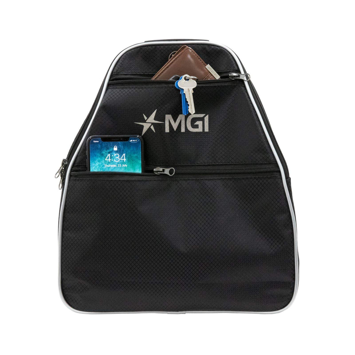 MGI Ai Cooler Bag XL insulated main compartment keeps items cool on the course