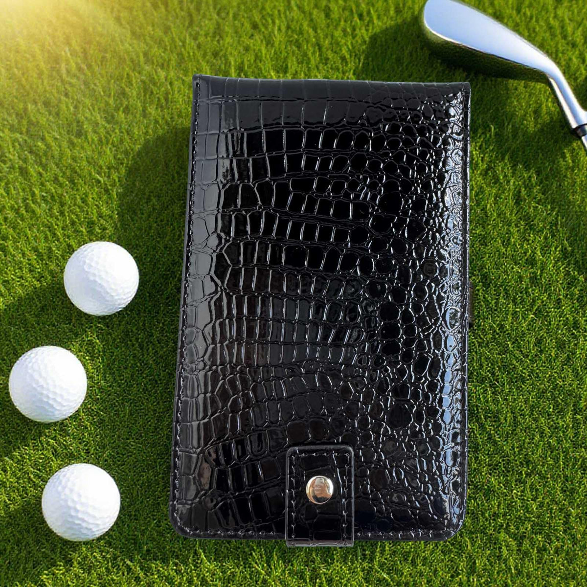 Miaimther premium-leather finish withstands weather and wear.