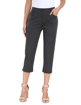 MoFiz women's capris with pockets for secure phone and keys storage during daily activities.