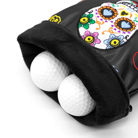 Montela Golf quick-access pocket keeps essentials within reach.