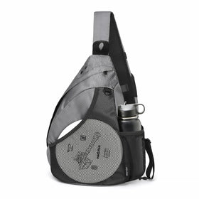 MYQ MOYAQI disc golf bag overview with compact main compartment for easy rounds.