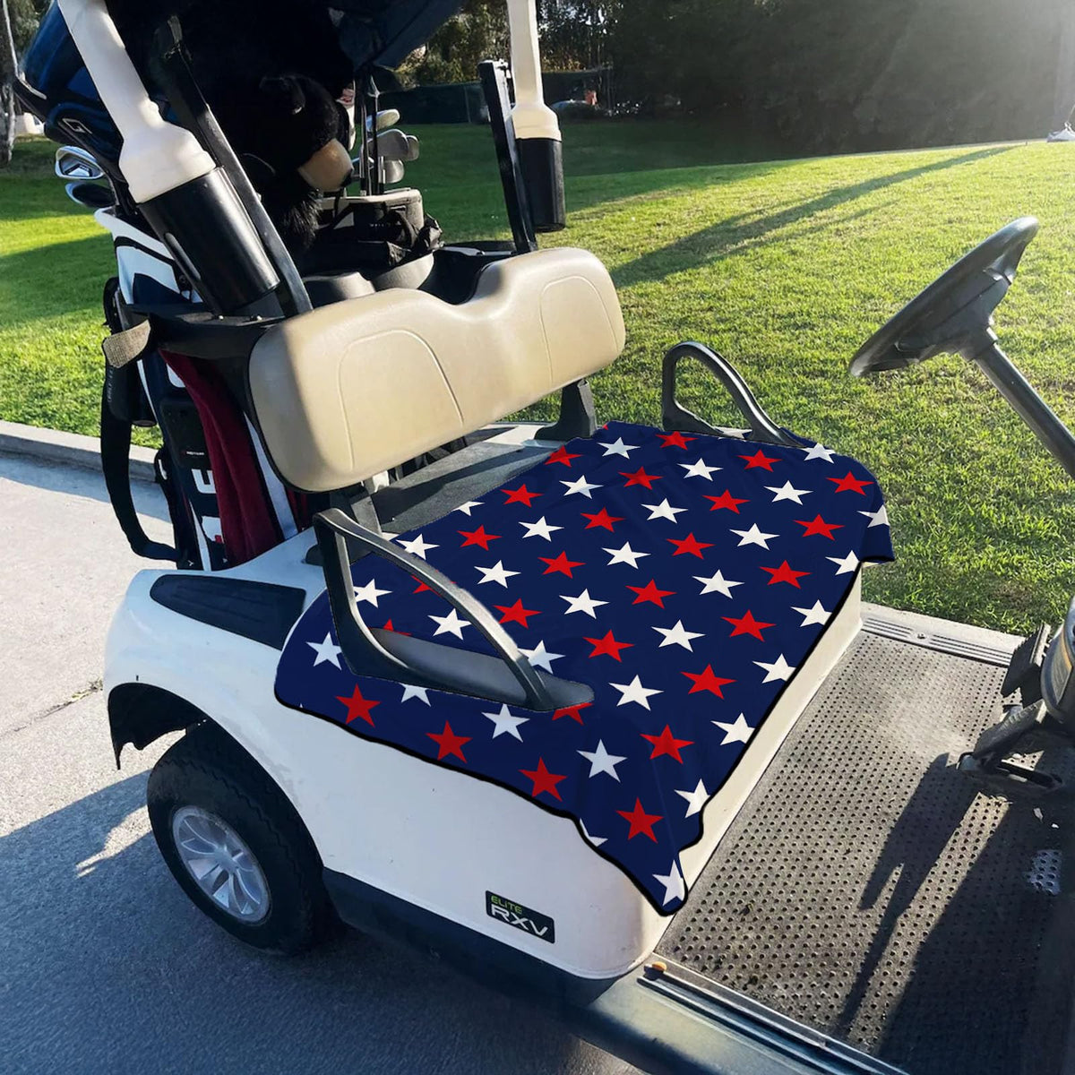 Neapth four storage pockets keep essentials within reach during rides.