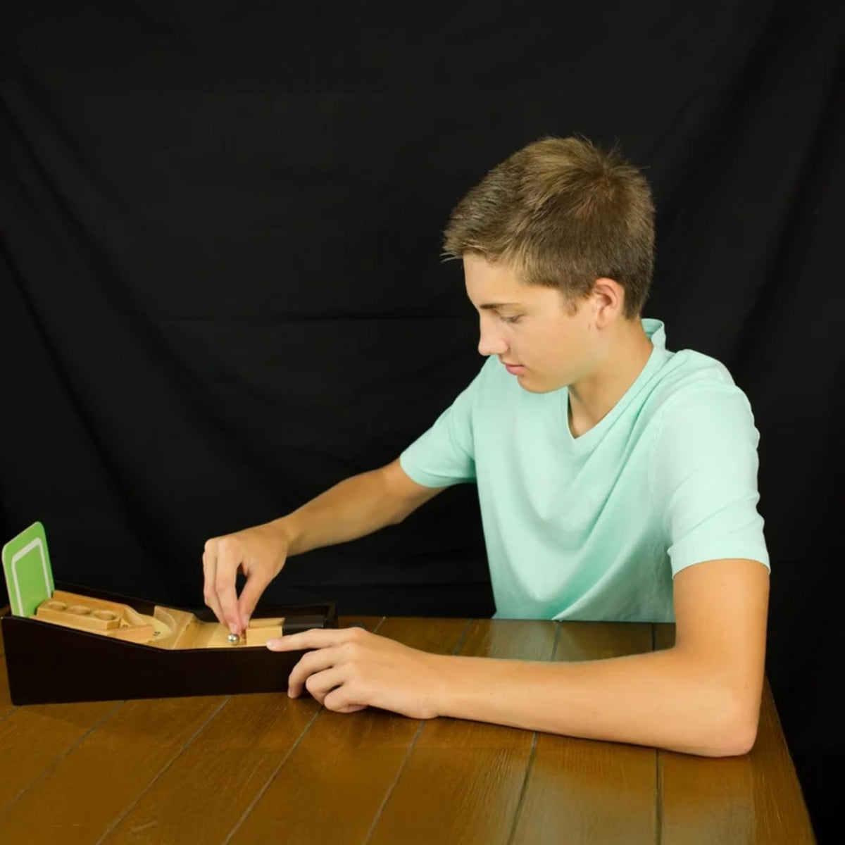 New Entertainment Desktop Skill Ball on your desk enables quick casual breaks
