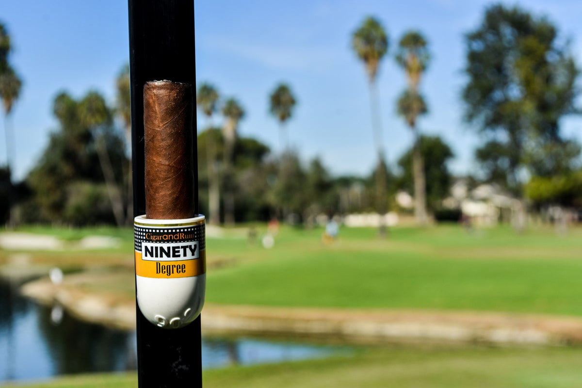 Ninety Degree Wedge deep cup cradles the cigar without damage