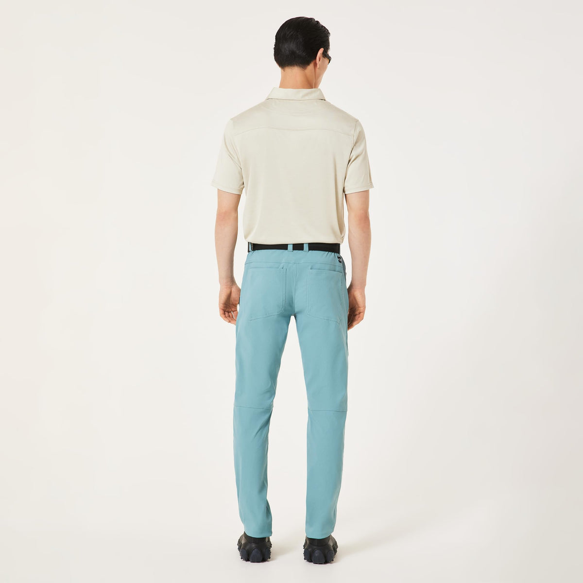 Oakley Transition Pant Pacific waistband detail, soft elastic for secure fit.