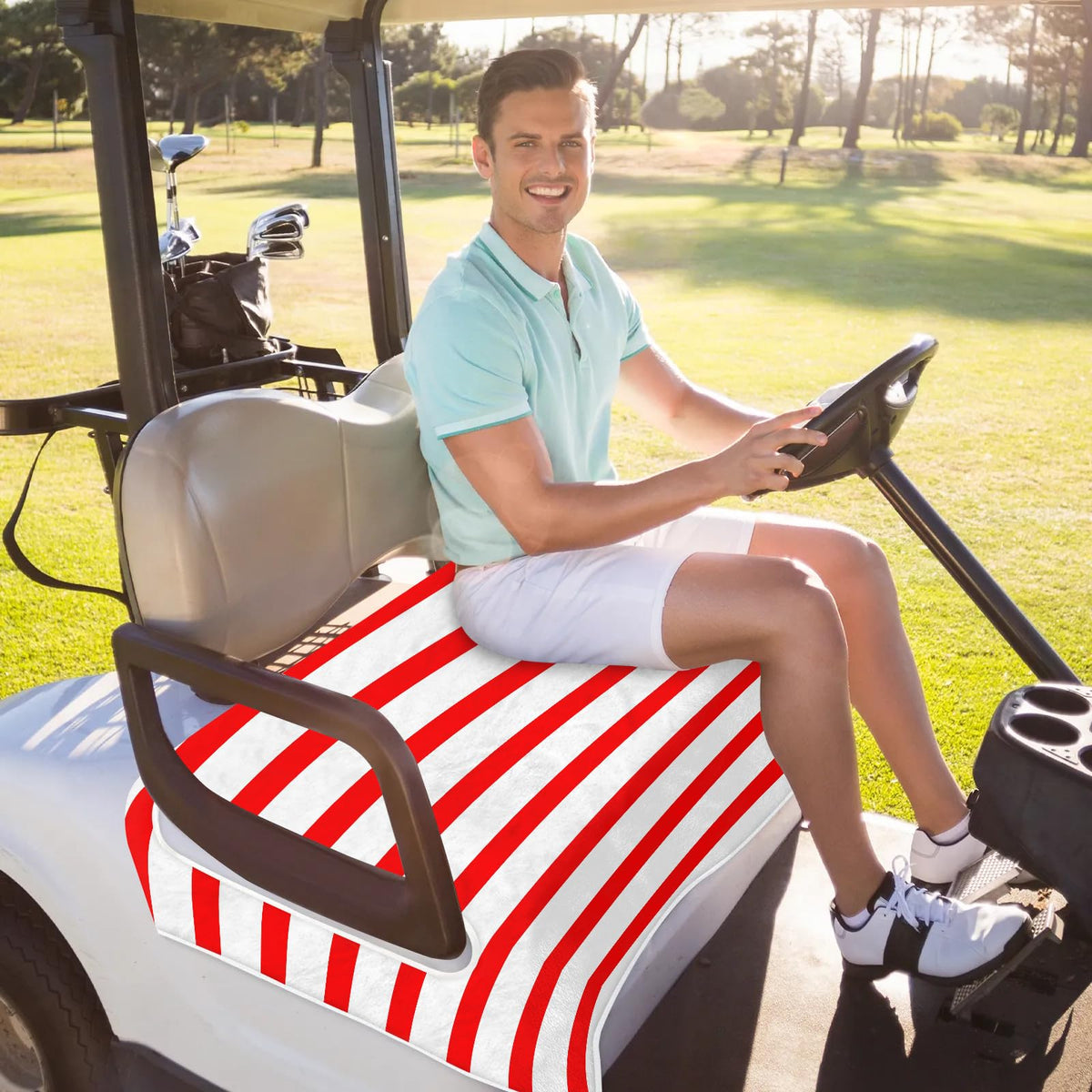 Obtravar two-seat golf cart blanket improving comfort during play