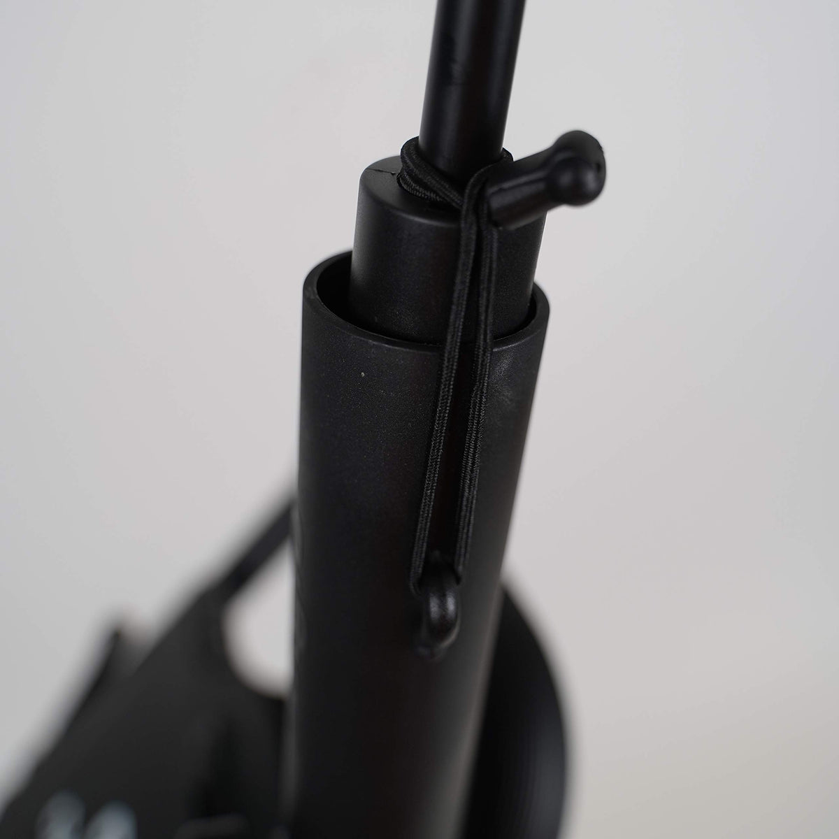 Omada Golf Trilite Holder angle adjustment lets you tailor sun protection.