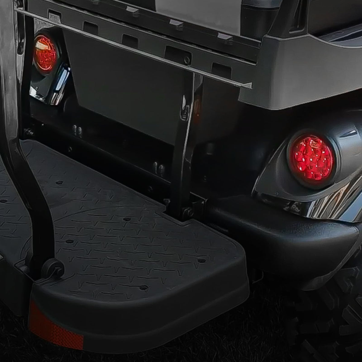 Orle Oko package contents shows two taillights ready to install.