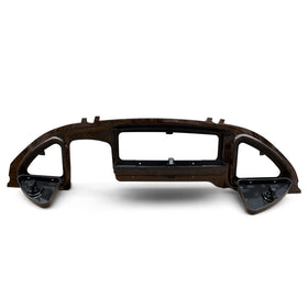 Orle Oko wood grain dashboard cover enhances interior aesthetics
